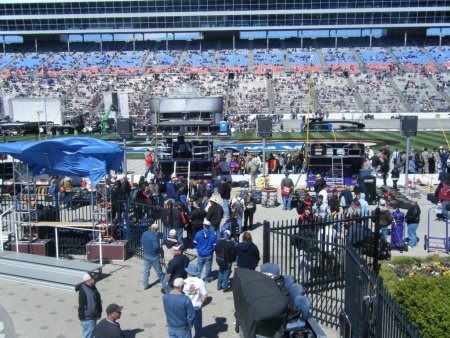 043-NASCAR2009-44.jpg.medium.jpeg